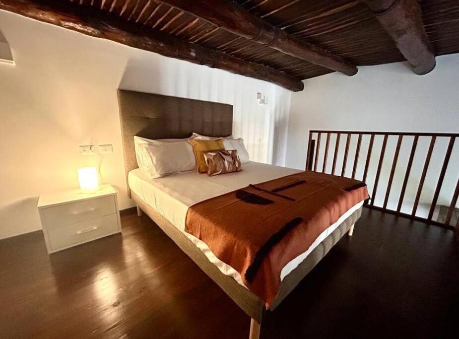 Casa Donnaregina Apartment *